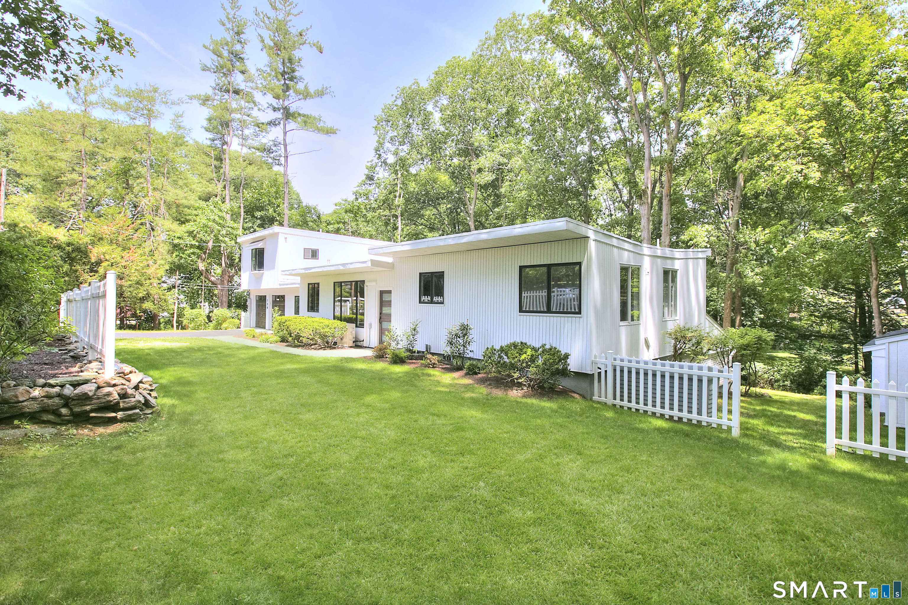 128 Linley Drive Fairfield, CT 06825 - Photo 1 of 39