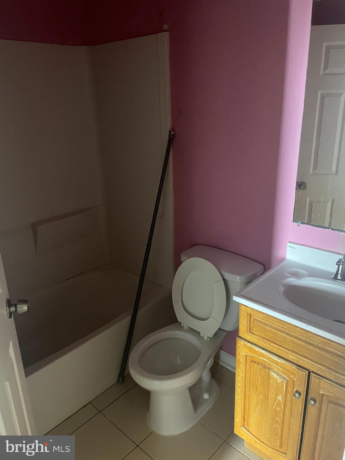 238 North Rose Street Baltimore, MD 21224 - Photo 7 of 10 full bath