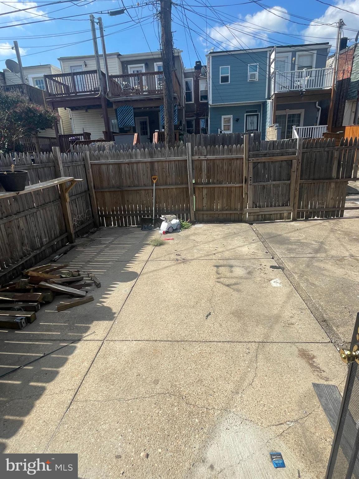 238 North Rose Street Baltimore, MD 21224 - Photo 10 of 10 Back patio