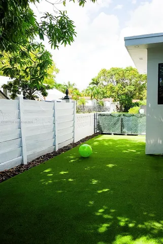 $869,000 | 1600 Southwest 17th Avenue, Miami, FL 33145