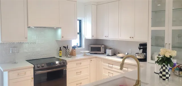 $869,000 | 1600 Southwest 17th Avenue, Miami, FL 33145