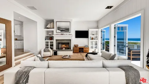 $16,950,000 | 30718 Pacific Coast Highway, Malibu, CA 90265