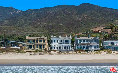 $16,950,000 | 30718 Pacific Coast Highway, Malibu, CA 90265