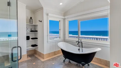 $16,950,000 | 30718 Pacific Coast Highway, Malibu, CA 90265