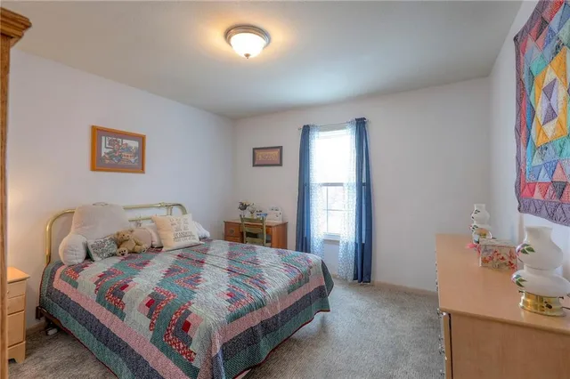 $210,000 | 1302 Northwest Ashley Lane, Grain Valley, MO 64029