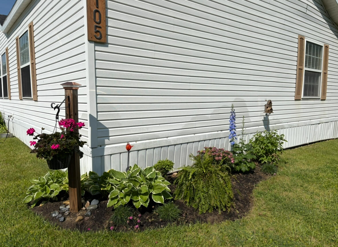 2500 Mann Road, Unit LOT #105 Clarkston, MI 48346 - Photo 2 of 43 2784