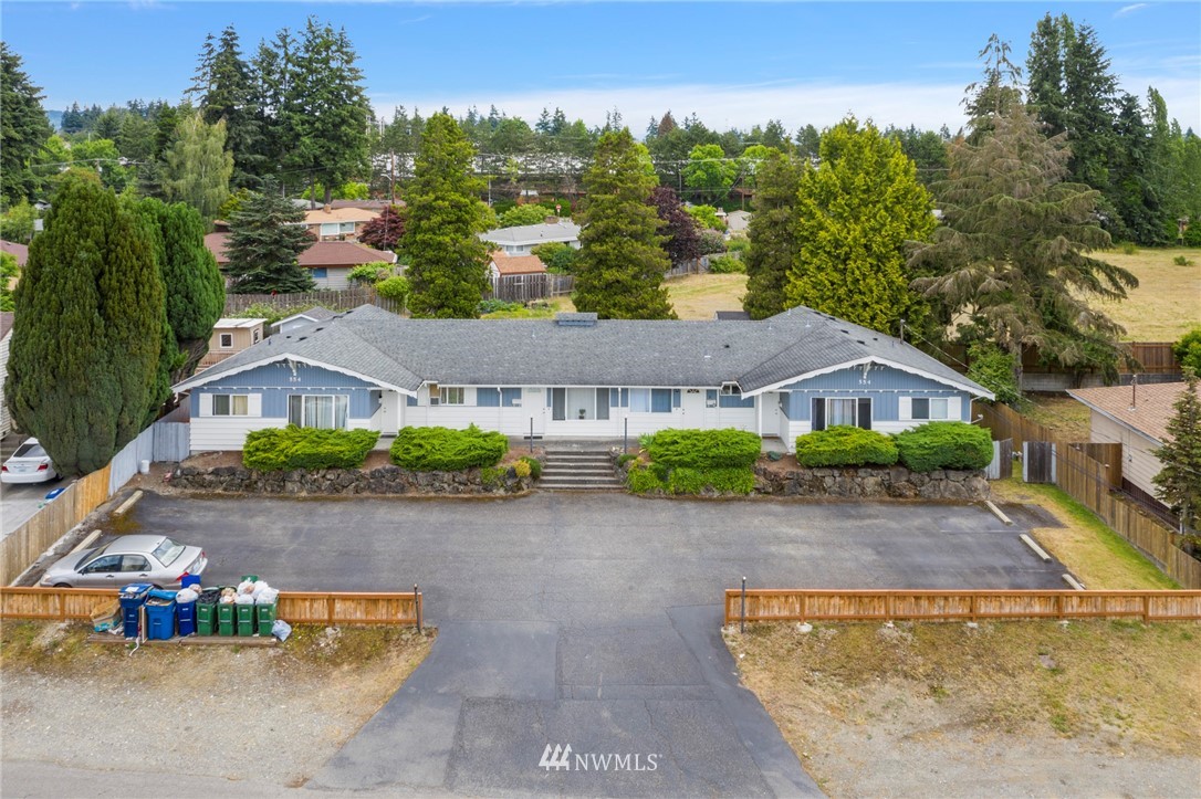554 Index Place Northeast Renton, WA 98056 - Photo 12 of 17 front view of house with a street
