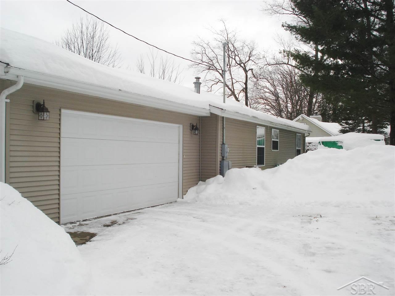 322 Oak Tree Lake Lake, MI 48632 - Photo 1 of 25