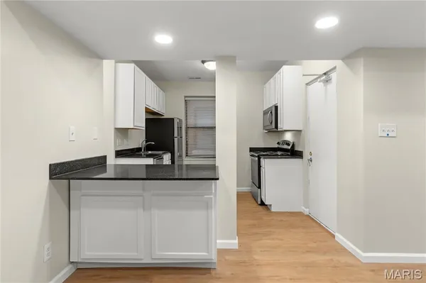 $99,500 | 5661 Waterman Boulevard, Unit 1N, St. Louis, MO 63112