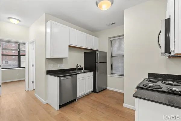 $99,500 | 5661 Waterman Boulevard, Unit 1N, St. Louis, MO 63112