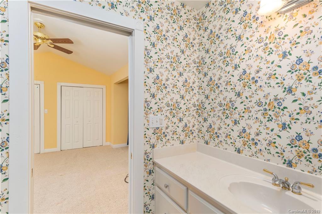 19 Aldersgate Road Waynesville, NC 28786 - Photo 21 of 26 Gallery Image 21