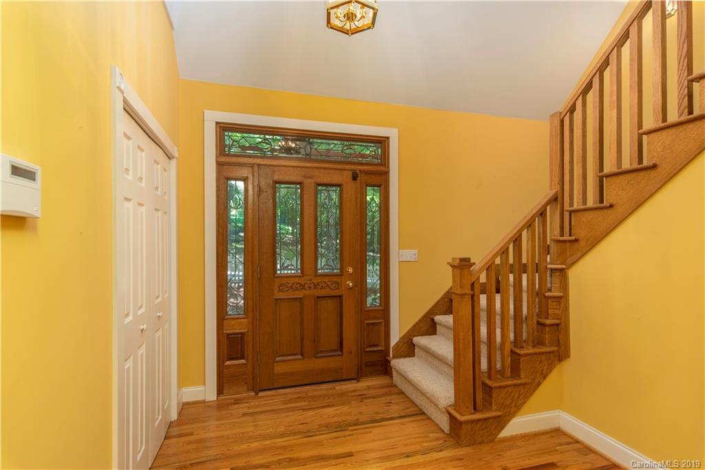19 Aldersgate Road Waynesville, NC 28786 - Photo 4 of 26 Gallery Image 4