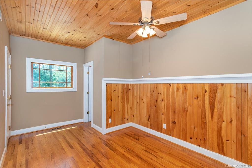 19 Aldersgate Road Waynesville, NC 28786 - Photo 8 of 26 Gallery Image 8