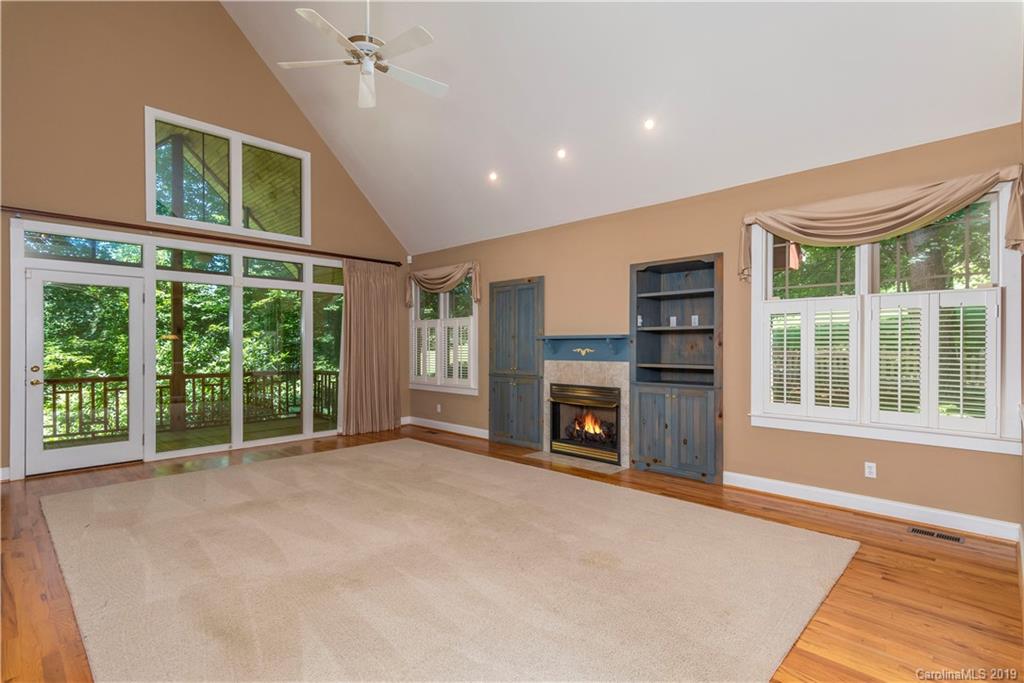 19 Aldersgate Road Waynesville, NC 28786 - Photo 10 of 26 Gallery Image 10