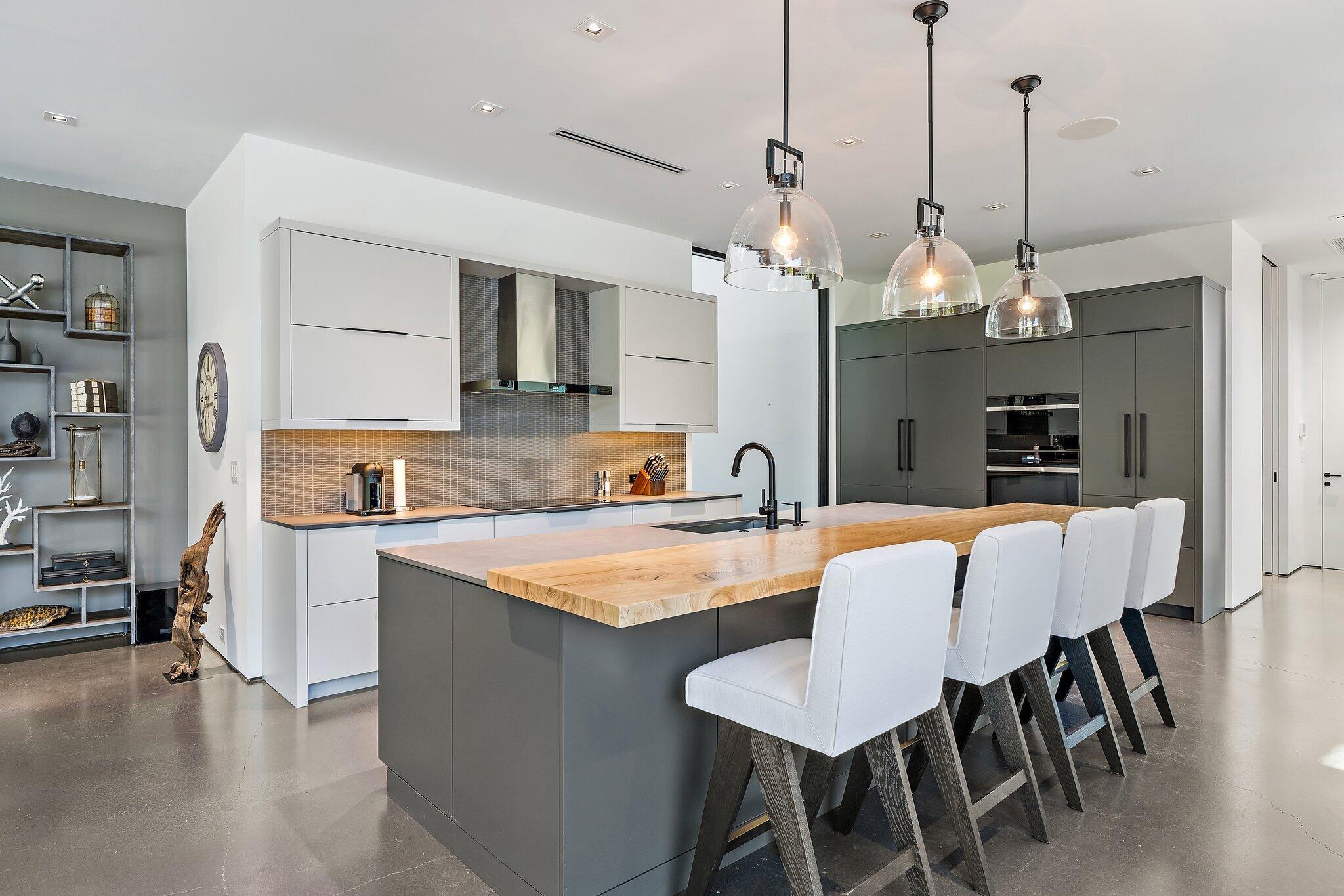 12 North Beach Road Jupiter Island, FL 33455 - Photo 13 of 95 130-12NBeachRd-HobeSound-SMALL