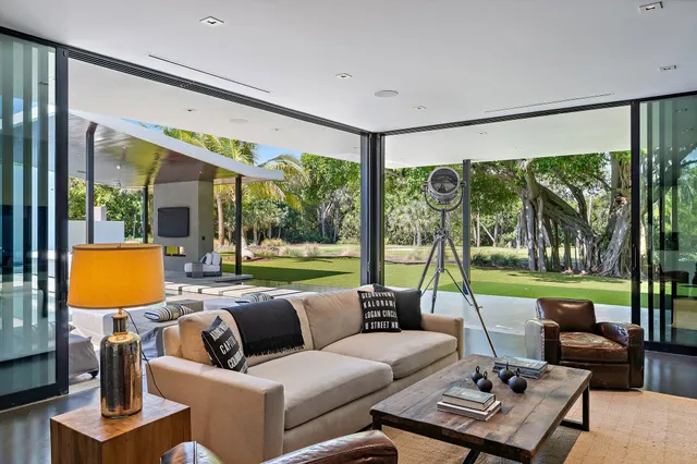 $17,500,000 | 12 North Beach Road, Jupiter Island, FL 33455