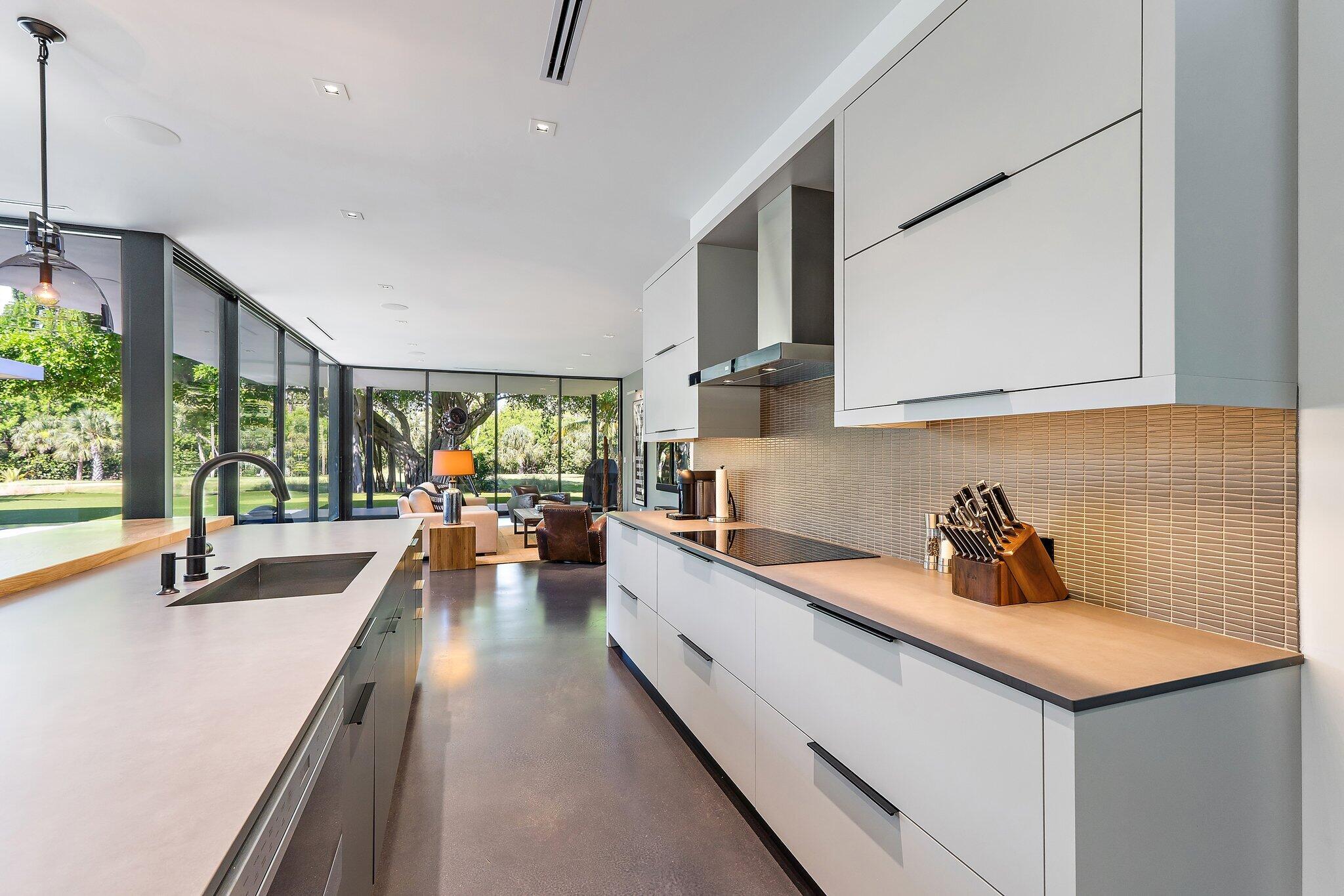 12 North Beach Road Jupiter Island, FL 33455 - Photo 16 of 95 126-12NBeachRd-HobeSound-SMALL