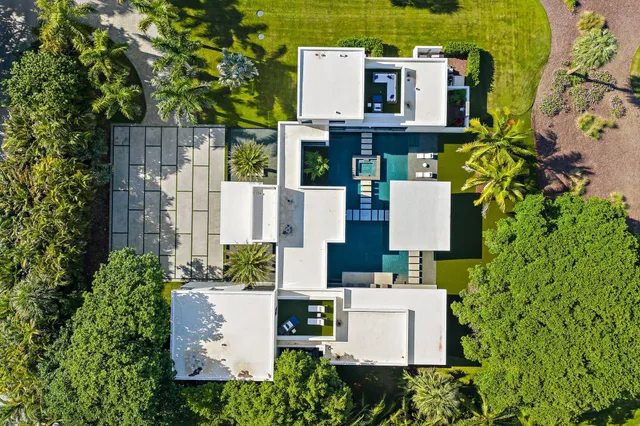 $17,500,000 | 12 North Beach Road, Jupiter Island, FL 33455