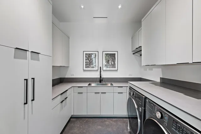 $17,500,000 | 12 North Beach Road, Jupiter Island, FL 33455