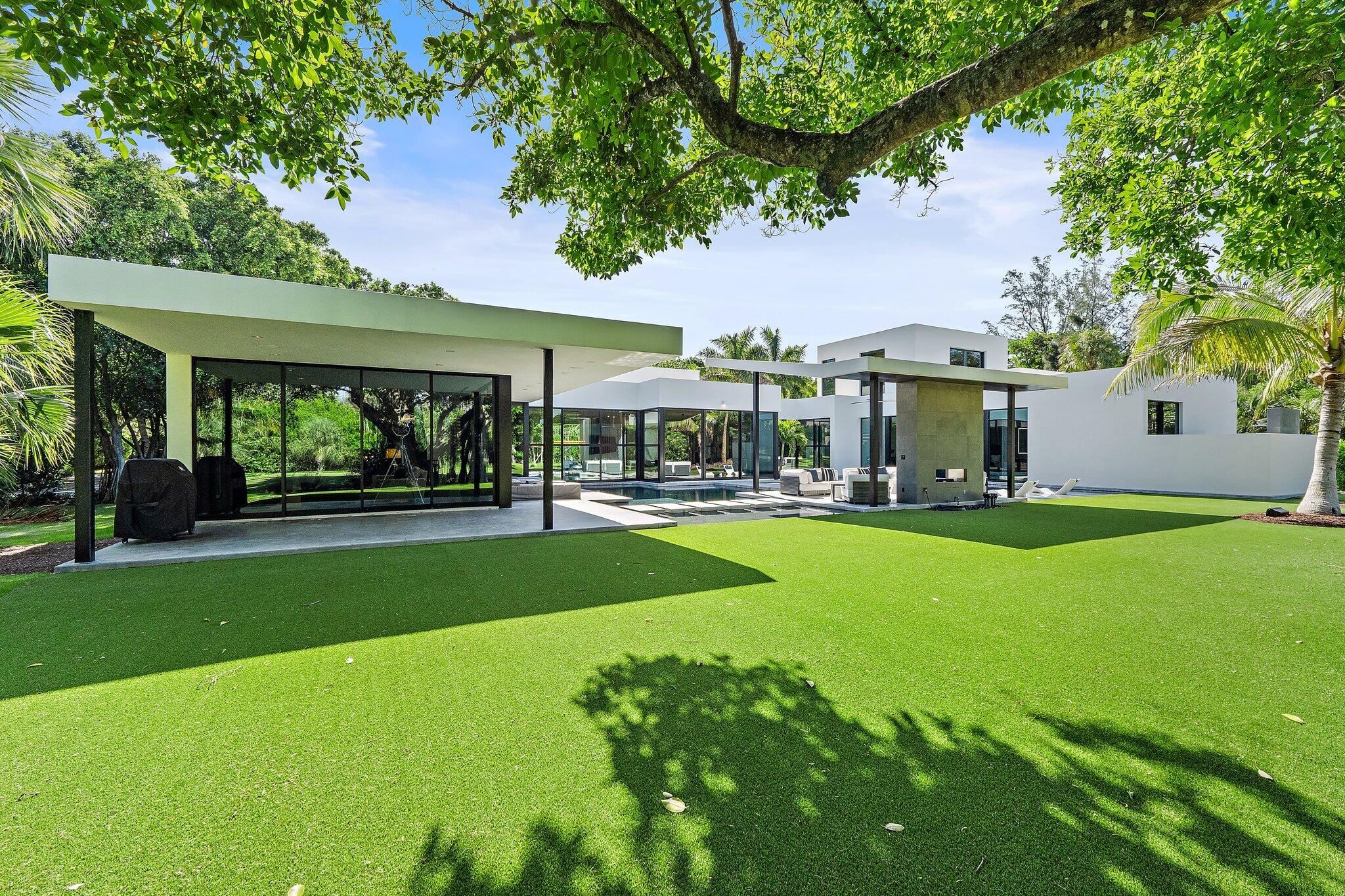 12 North Beach Road Jupiter Island, FL 33455 - Photo 68 of 95 067-12NBeachRd-HobeSound-SMALL