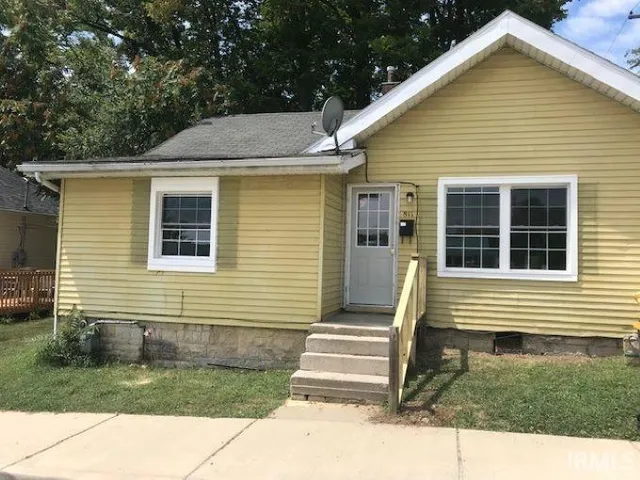 $1,950 | 811 North Grant Street, Bloomington, IN 47408