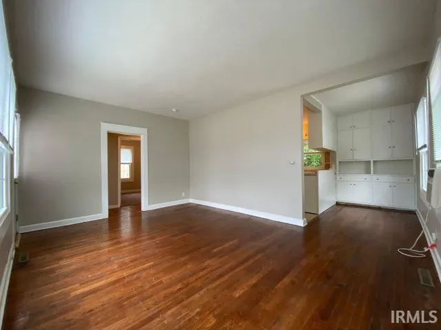 $1,950 | 811 North Grant Street, Bloomington, IN 47408