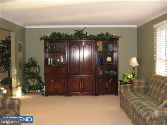 513 Park Road Cherry Hill, NJ 08034 - Photo 2 of 21 Living Room