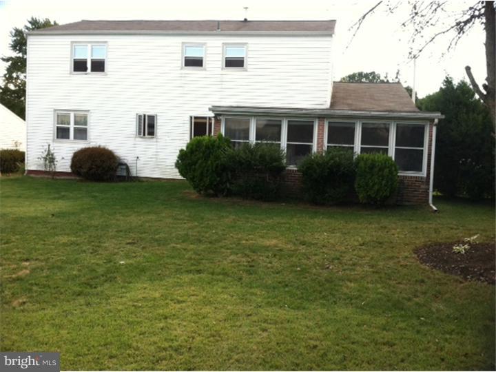 911 Phillips Road Warminster, PA 18974 - Photo 7 of 18 Exterior Back