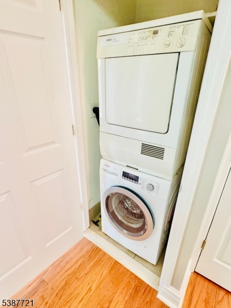 1806 One Spring Street, Unit 1806 New Brunswick, NJ 08901 - Photo 37 of 49 a utility room with dryer and washer