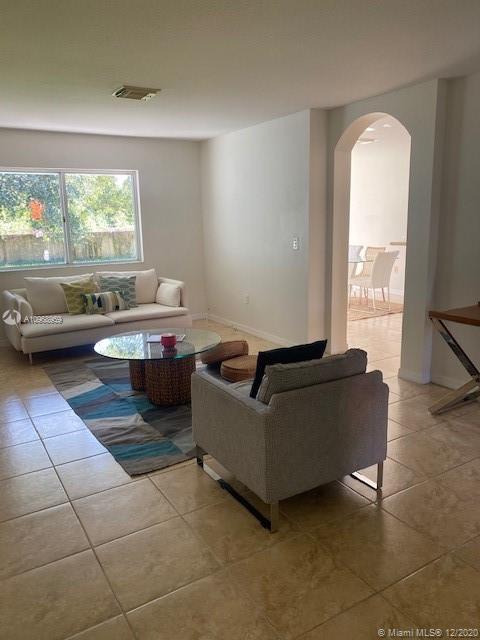 13334 Southwest 284th Street Homestead, FL 33033 - Photo 4 of 17