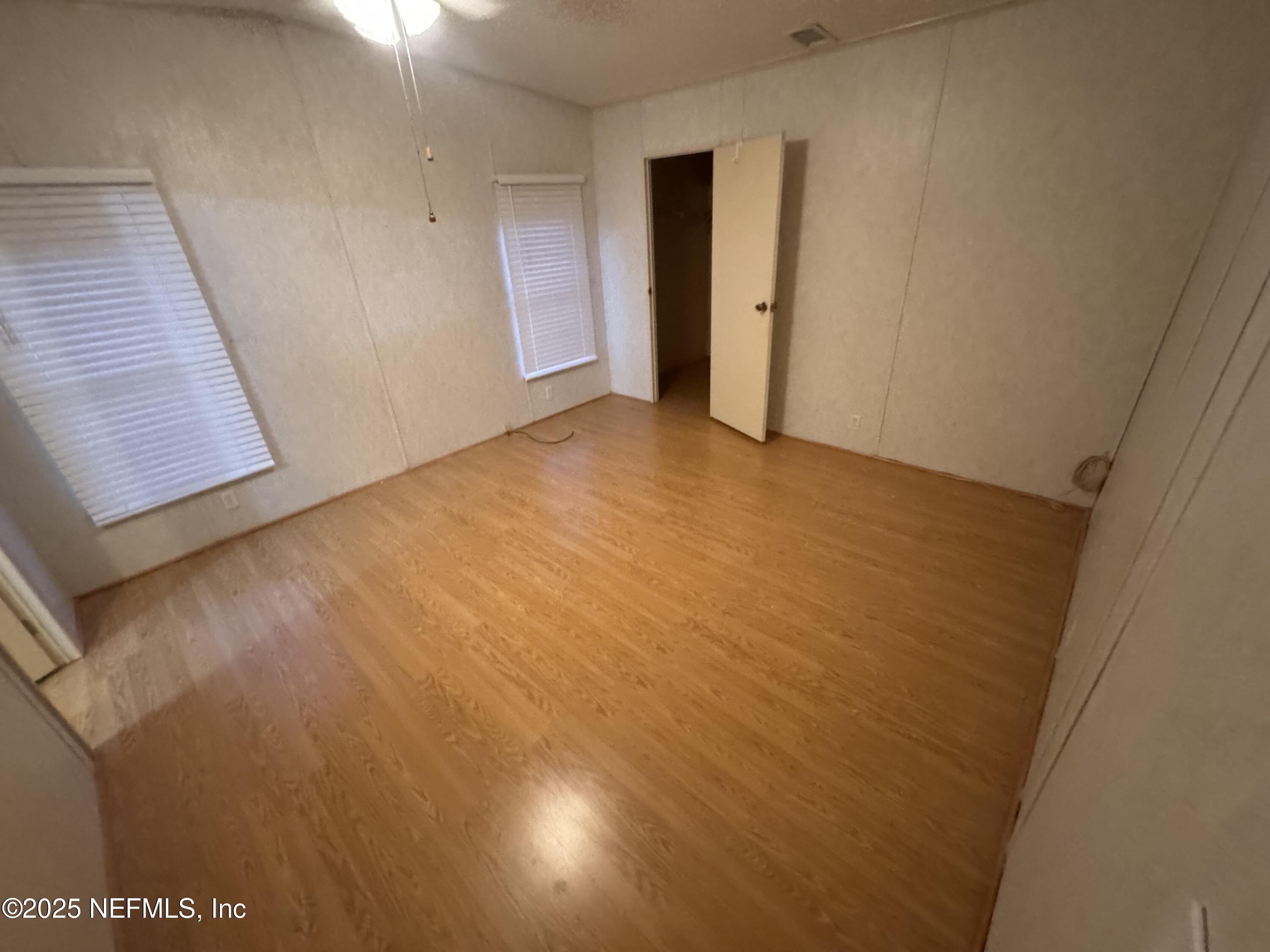 115 Edgemere Drive Georgetown, FL 32139 - Photo 19 of 24 a view of an empty room