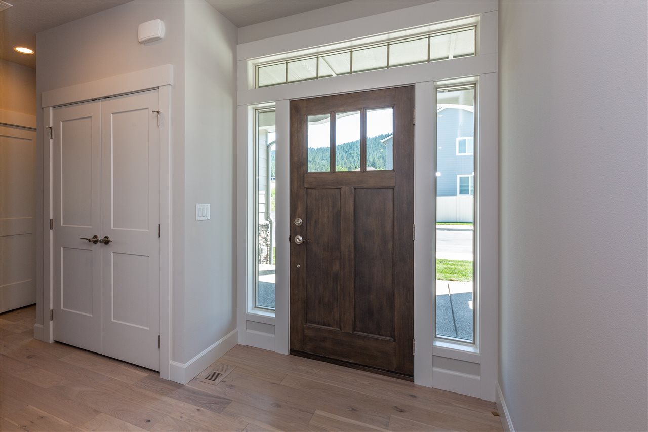 5508 North Radium Lane Spokane, WA 99217 - Photo 2 of 13