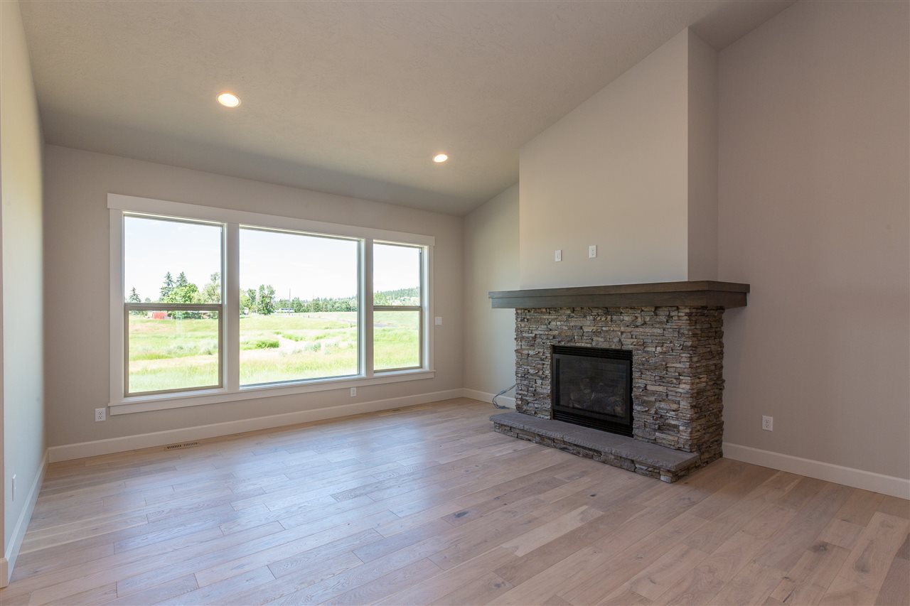 5508 North Radium Lane Spokane, WA 99217 - Photo 3 of 13