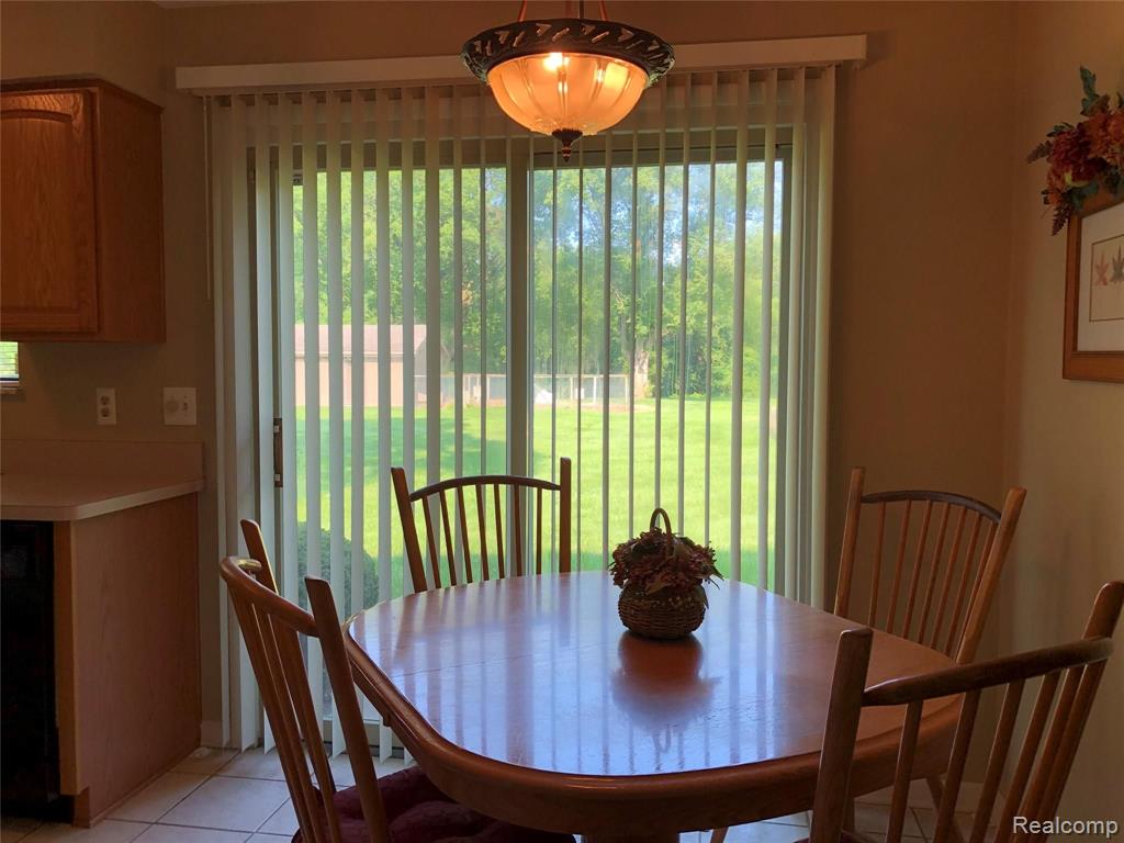 2841 Grant Road Rochester Hills, MI 48309 - Photo 19 of 47