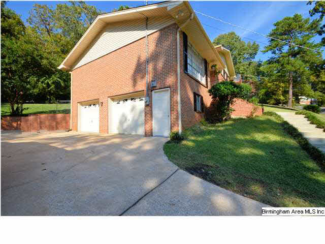 7128 Pine Tree Lane Fairfield, AL 35064 - Photo 2 of 31