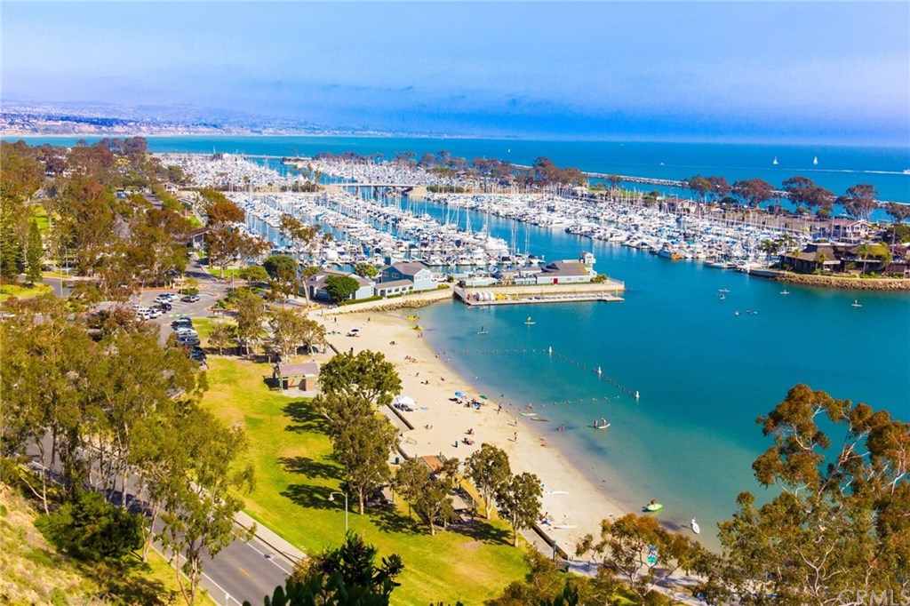 43 Cassis Dana Point, CA 92629 - Photo 38 of 41 a view of a city
