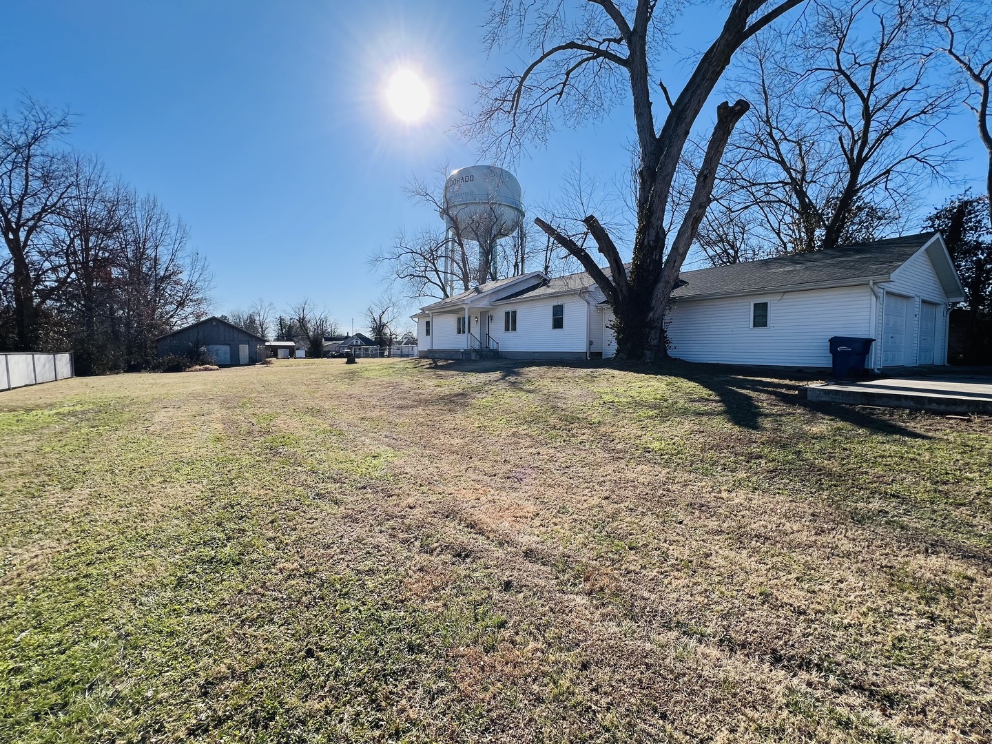 1007 Murphy Street Eldorado, IL 62930 - Photo 2 of 21