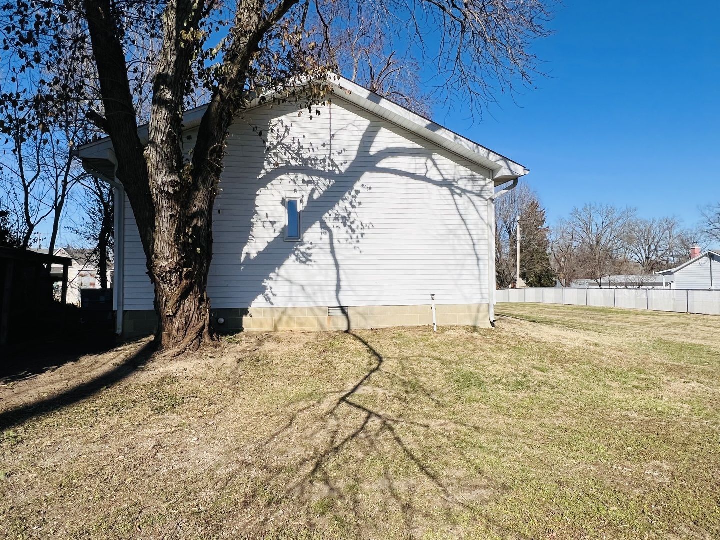 1007 Murphy Street Eldorado, IL 62930 - Photo 7 of 21
