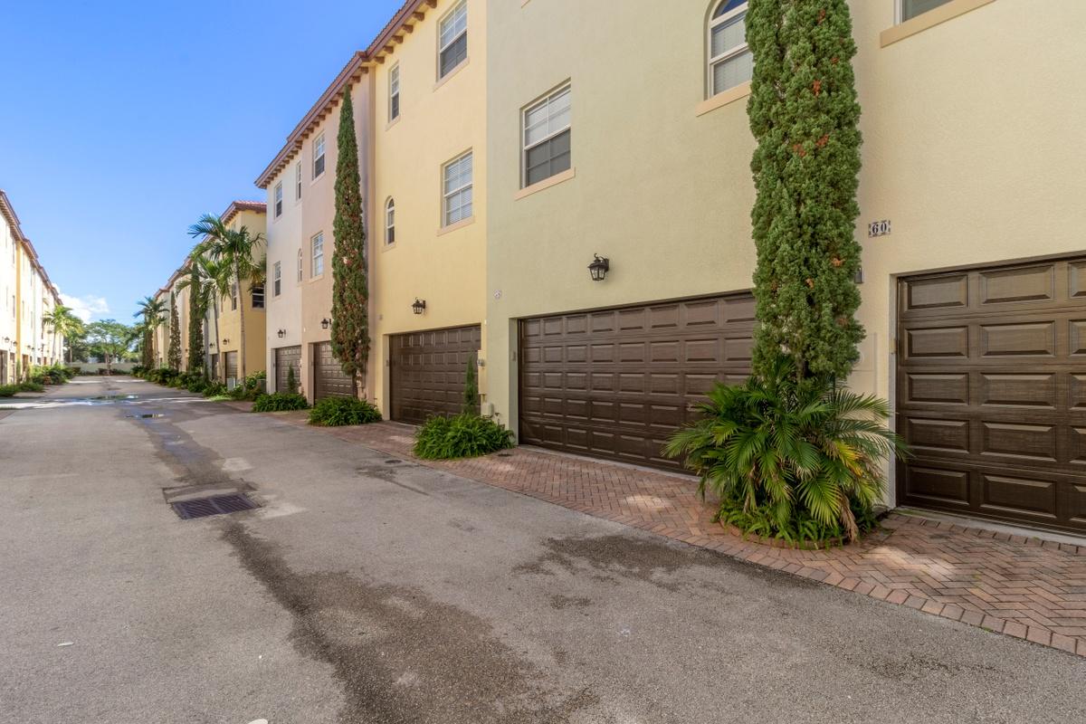 58 Via Floresta Drive Boca Raton, FL 33487 - Photo 23 of 25 2 Car Garage