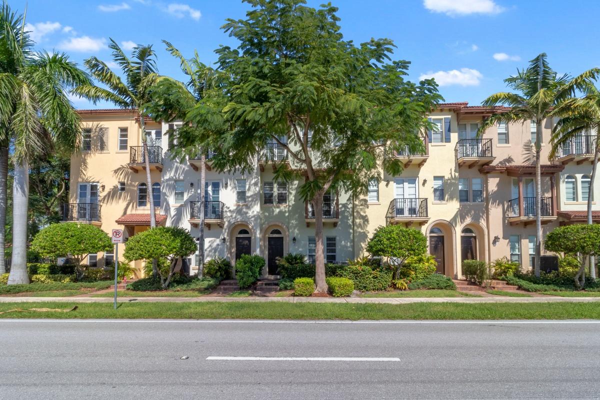 58 Via Floresta Drive Boca Raton, FL 33487 - Photo 25 of 25 Front of Townhome
