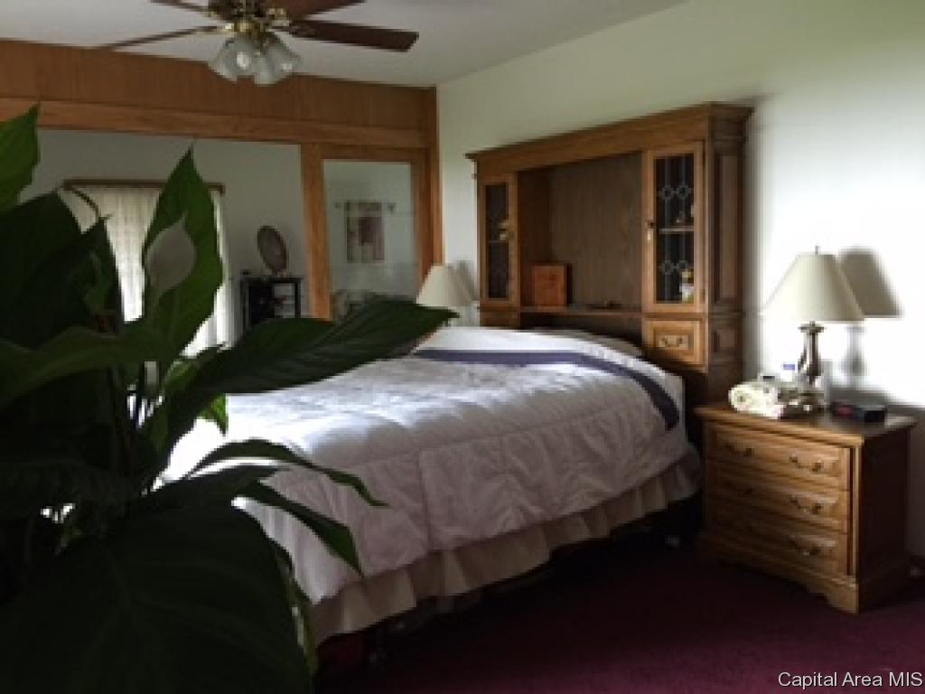 25 Hawthorne Lane Springfield, IL 62712 - Photo 23 of 26 Gallery Image 23