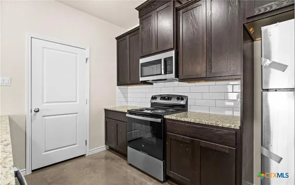 $1,600 | 412 West Avenue C, Copperas Cove, TX 76522