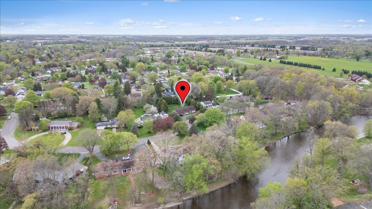 1131 Riverside Drive Owosso, MI 48867 - Photo 6 of 57
