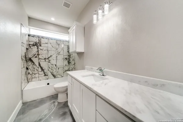 $3,000 | 218 Shenandoah Street, San Antonio, TX 78210