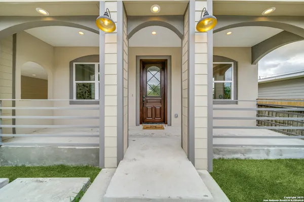 $3,000 | 218 Shenandoah Street, San Antonio, TX 78210