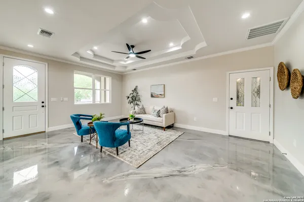 $3,000 | 218 Shenandoah Street, San Antonio, TX 78210