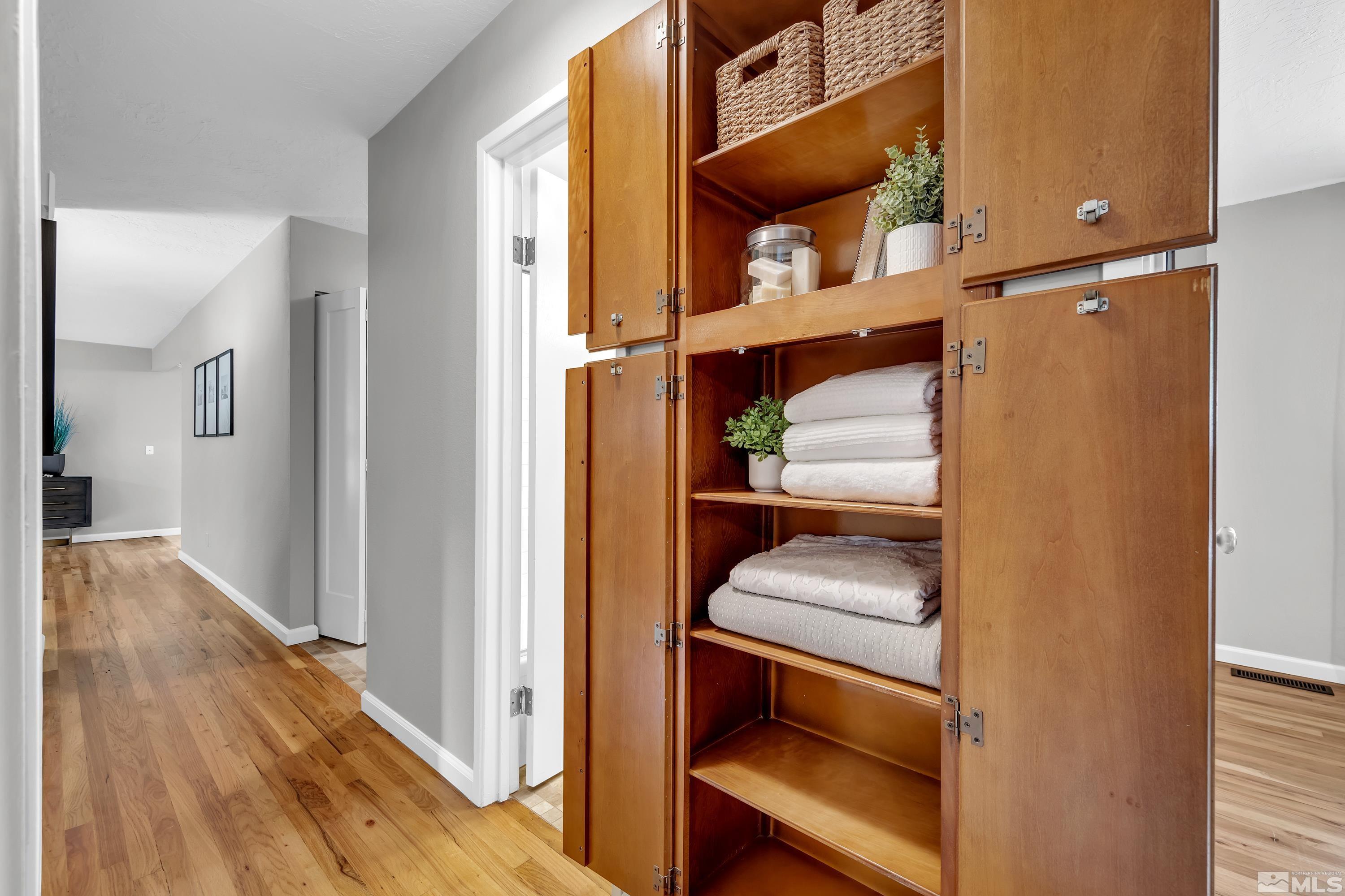 1415 Ebbetts Drive Reno, NV 89503 - Photo 11 of 36