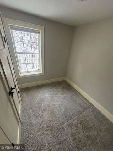 $182,000 | 2522 15th Avenue East, North St. Paul, MN 55109