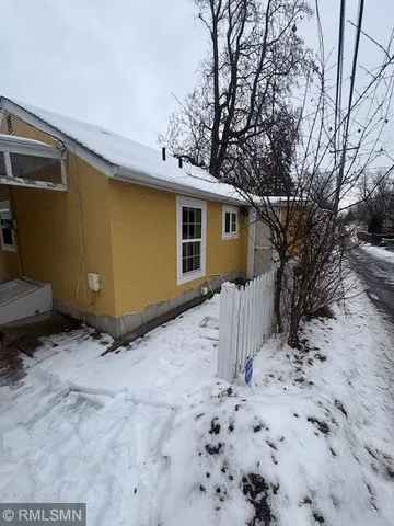 $182,000 | 2522 15th Avenue East, North St. Paul, MN 55109