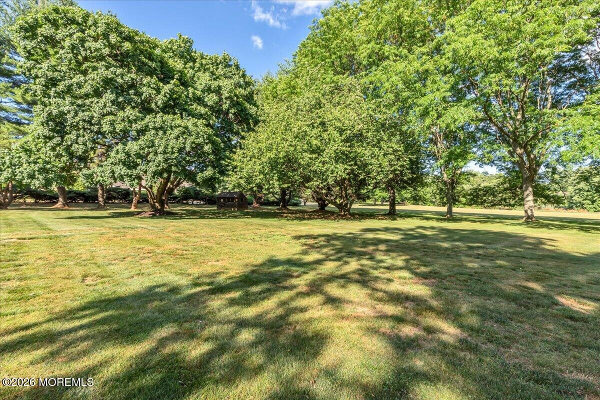 102 Middletown Road Holmdel, NJ 07733 - Photo 36 of 58 047-3V0A5917